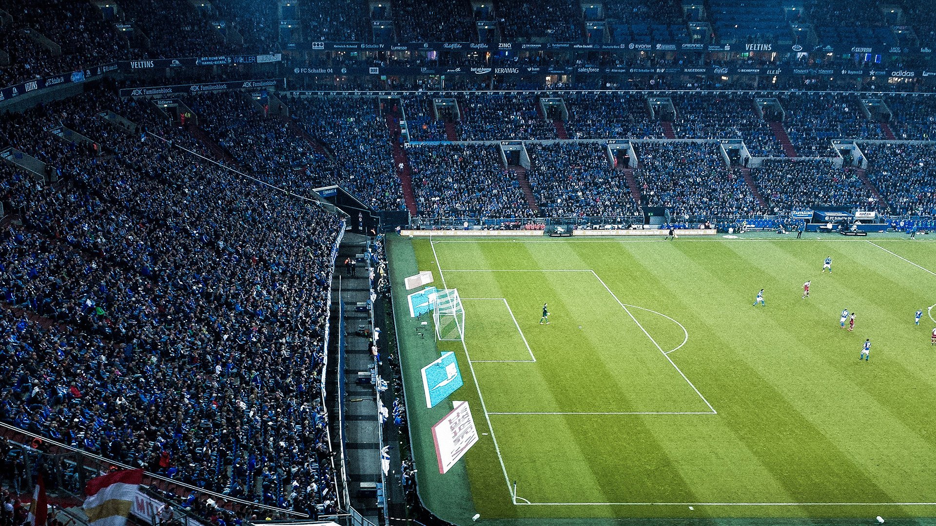 _夜跑体验乐园：灯火映照下的激情飞扬_，夜跑攻略